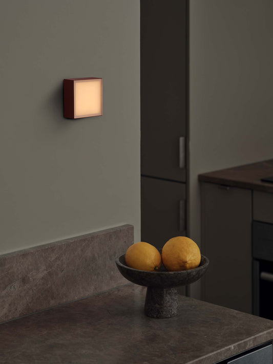 Avolt Lamp 1 yövalo punainen