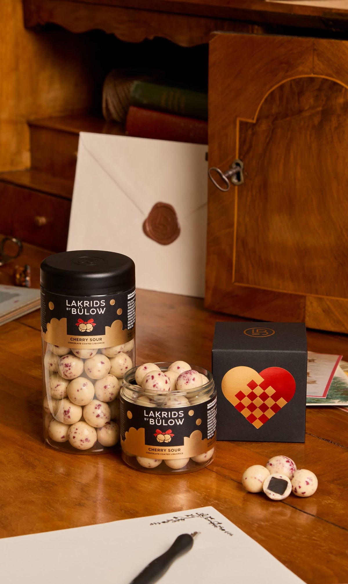 Lakrids by Bülow WINTER Cherry Sour liquorice small