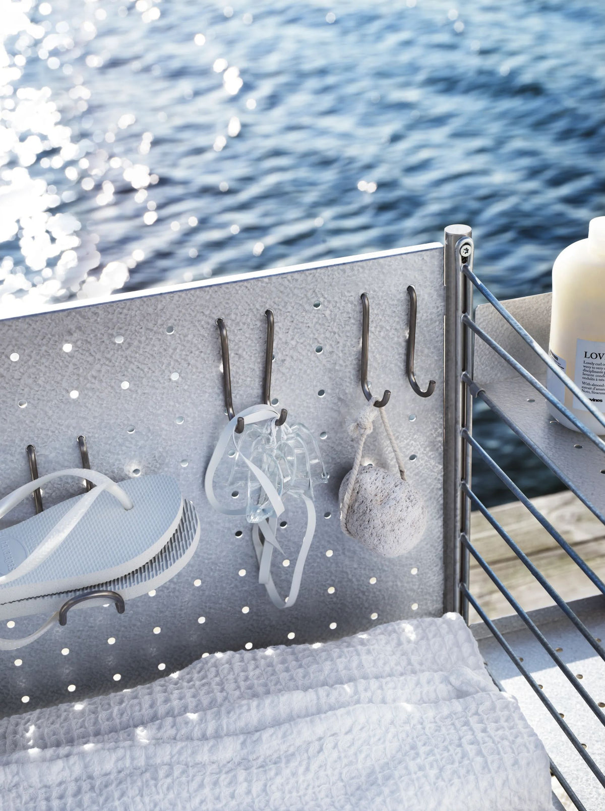String Outdoor back panel galvanized