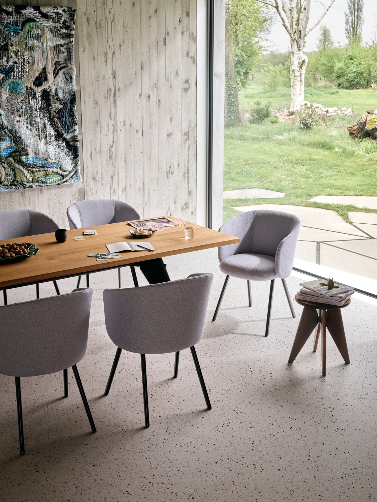 Vitra Tabouret Bois stool oiled walnut