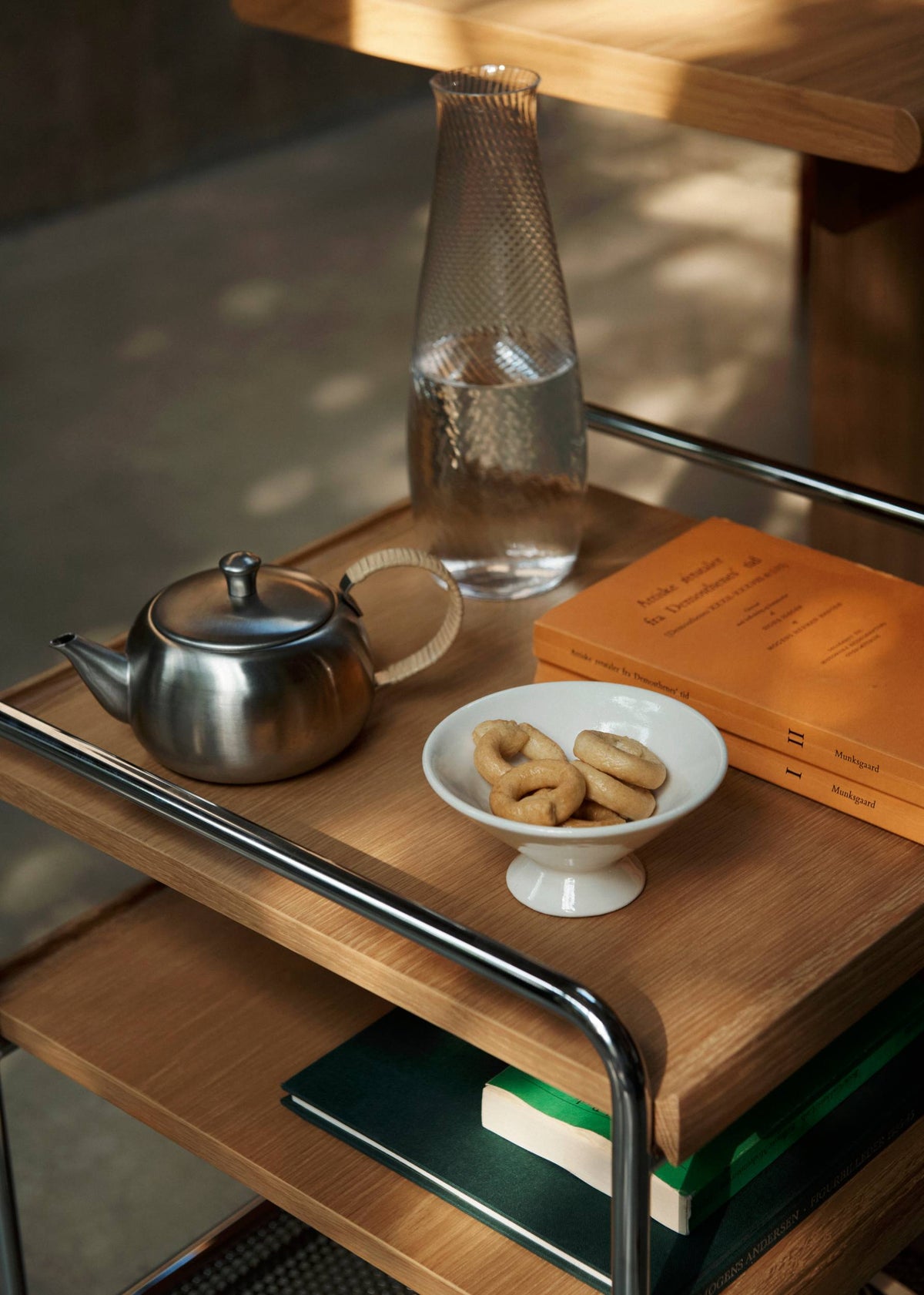 &Tradition Alima NDS2 trolley oak/chrome