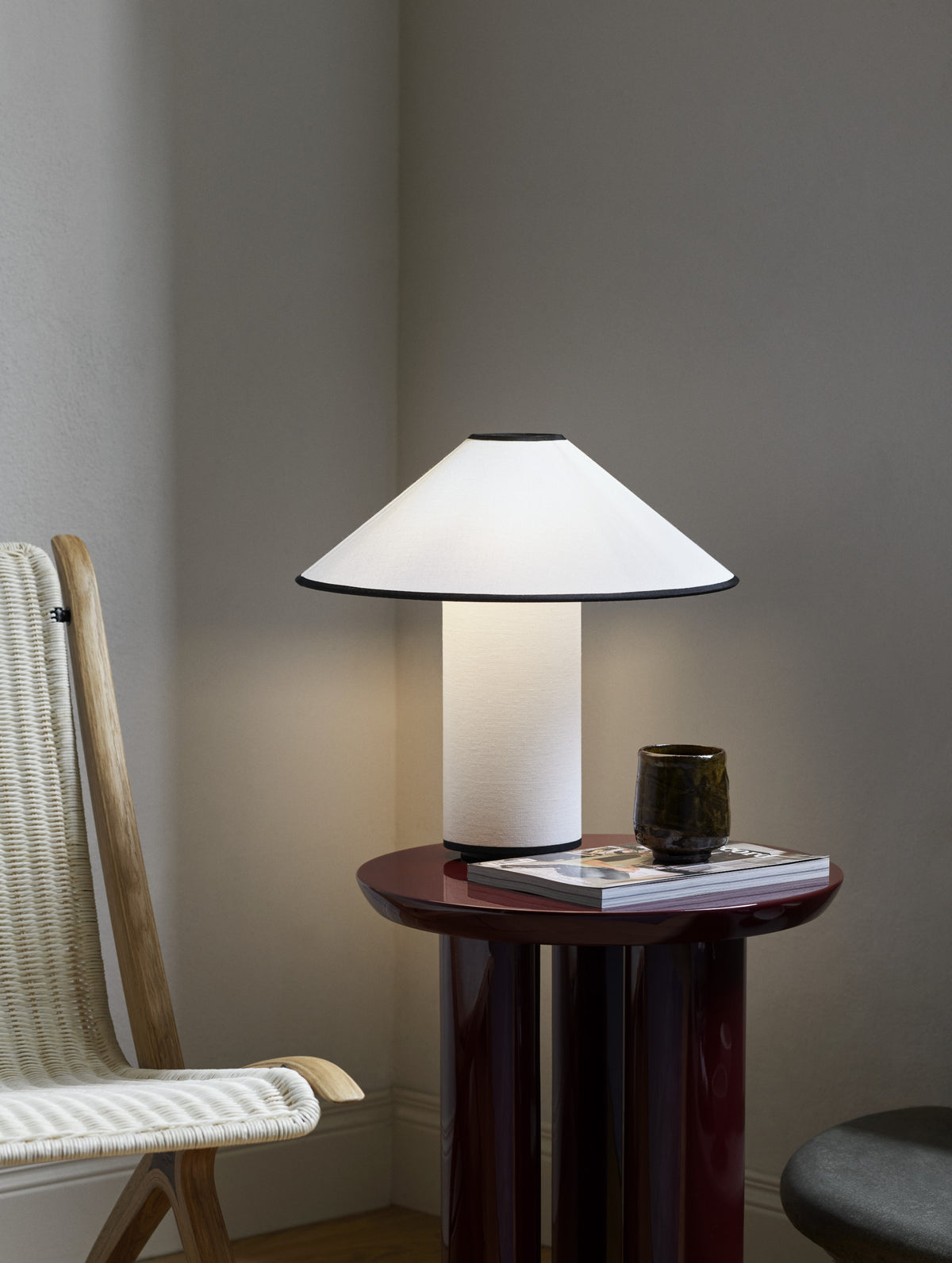 &Tradition Tung JA3 side table burgundy