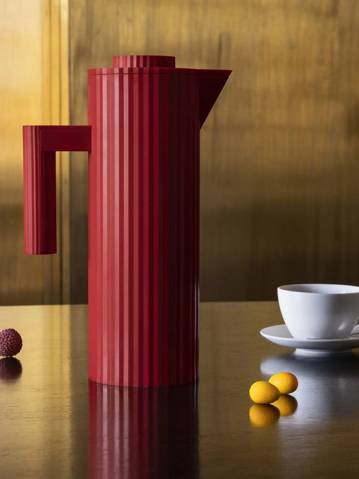 Alessi Plissé termoskannu 1L punainen - Laatukaluste