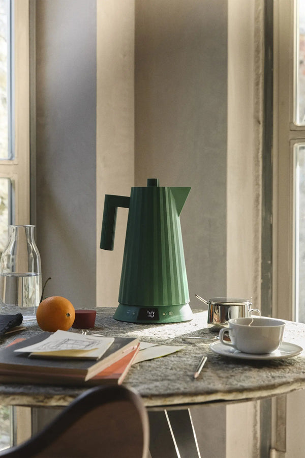 Alessi Plissé vedenkeitin lämmönsäädöllä 1.7L vihreä Alessi