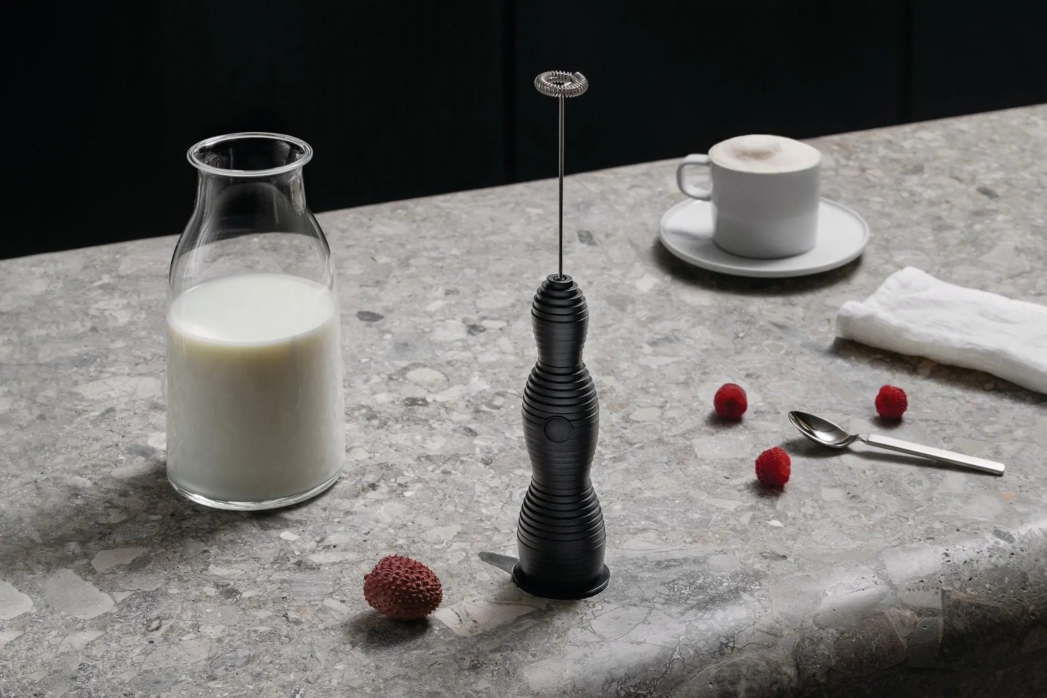 Alessi Pulcina maidonvaahdotin musta - Laatukaluste