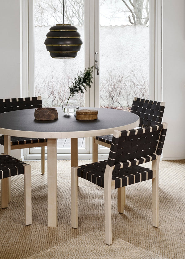 Artek 91 pöytä musta linoleum - Laatukaluste