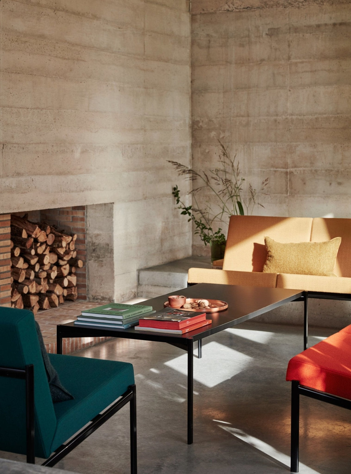 Artek Kiki sohvapöytä 140x60 musta laminaatti - Laatukaluste