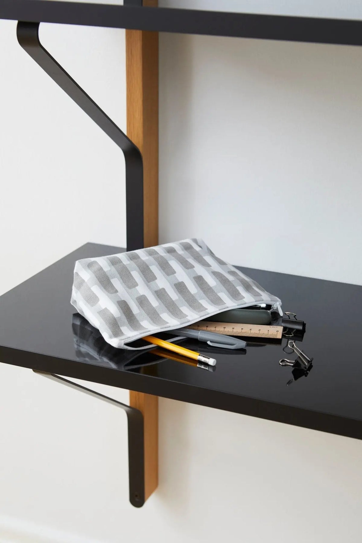 Artek Siena pieni pussukka harmaa/vaaleanharmaa - Laatukaluste