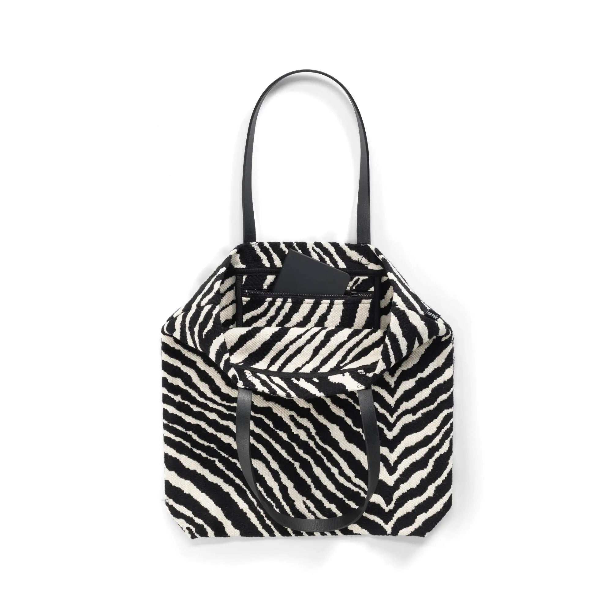 Artek Zebra kassi musta/valkoinen Artek