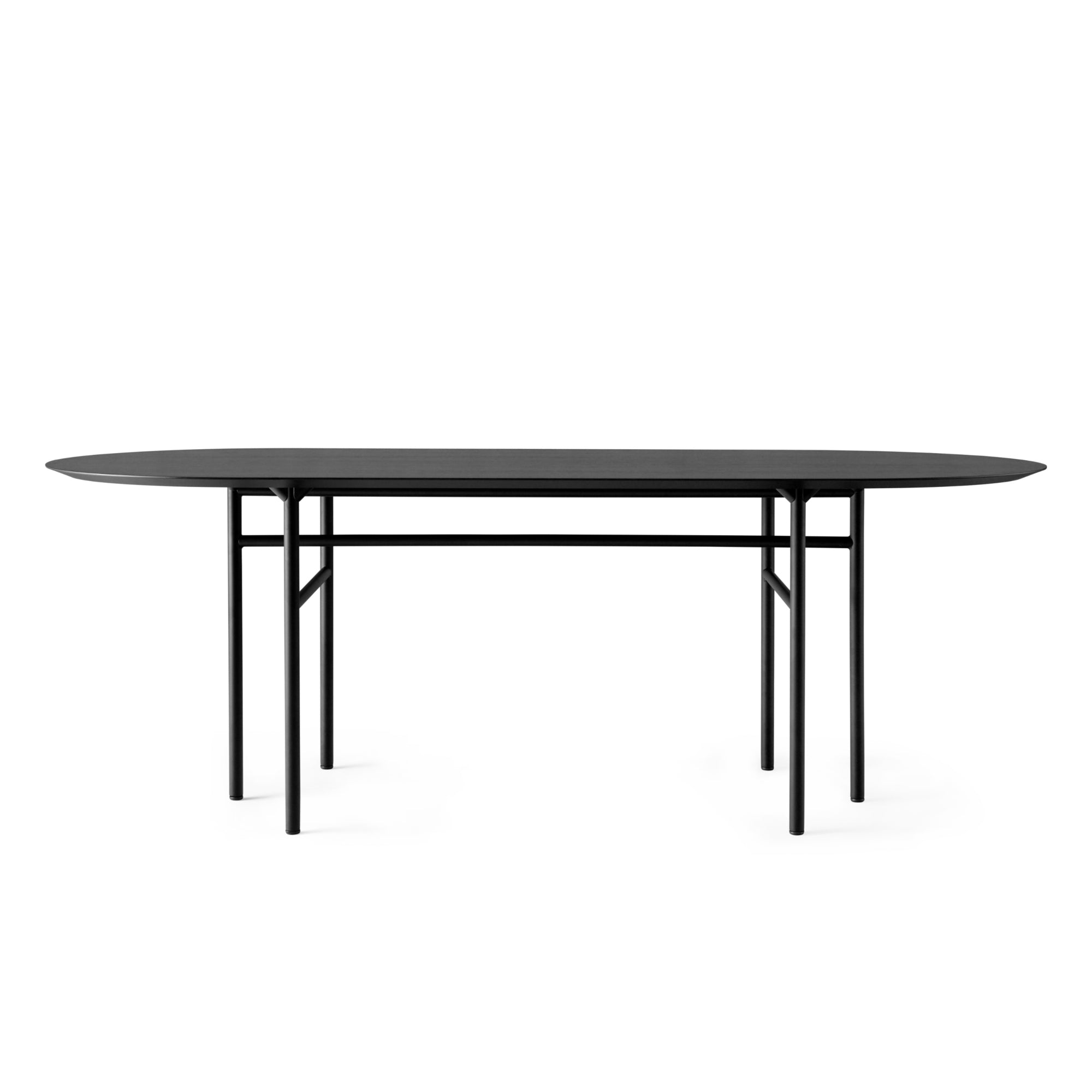 Menu Snaregade pöytä ovaali 210x95 musta tammi - Laatukaluste