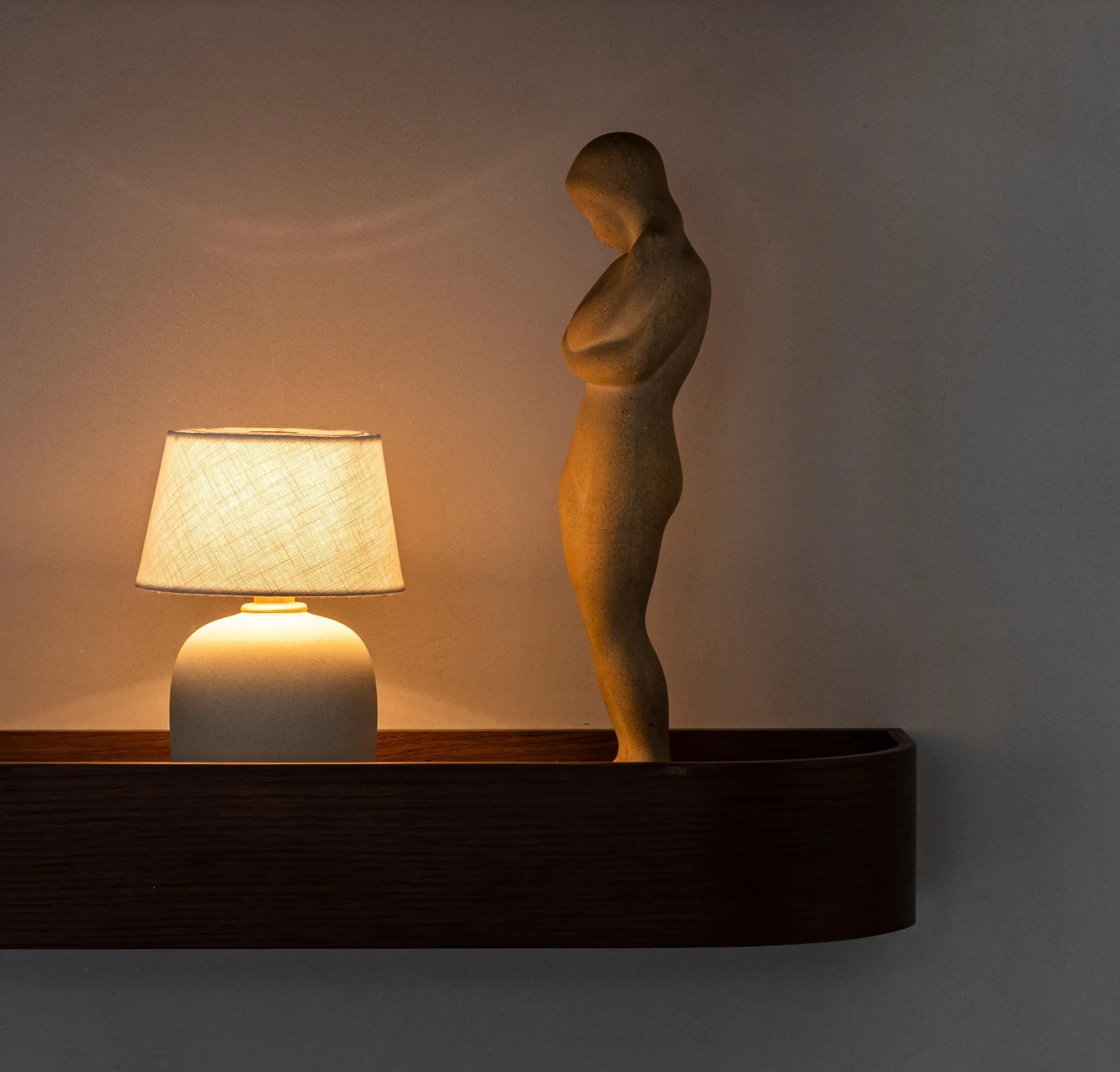 Audo Copenhagen Torso Portable valaisin hiekka Audo Copenhagen