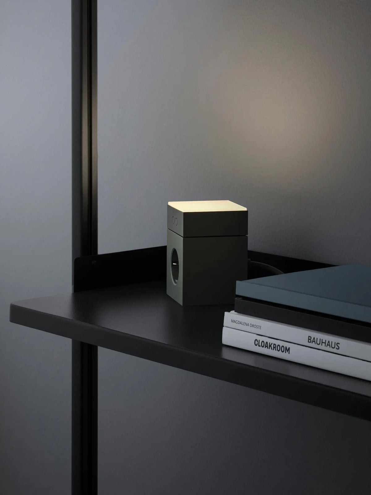 Avolt Lamp 1 yövalo vihreä Avolt
