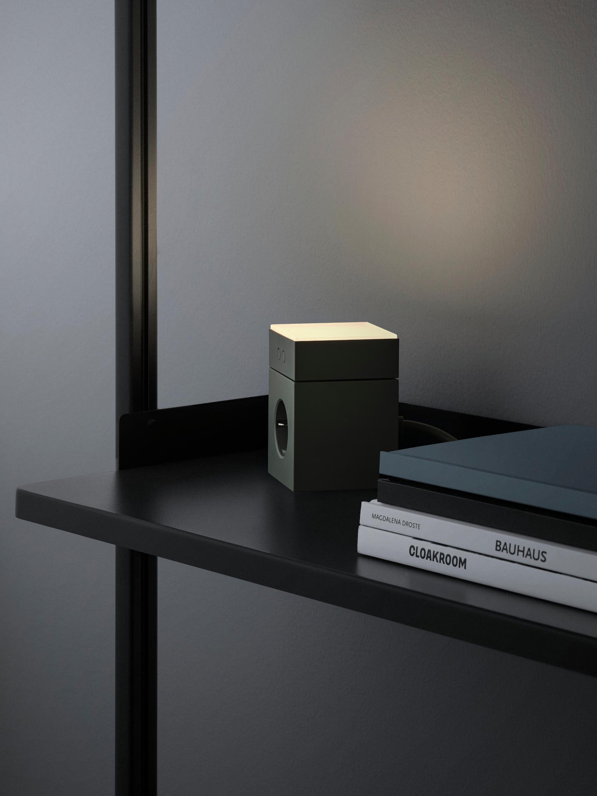 Avolt Lamp 1 yövalo vihreä