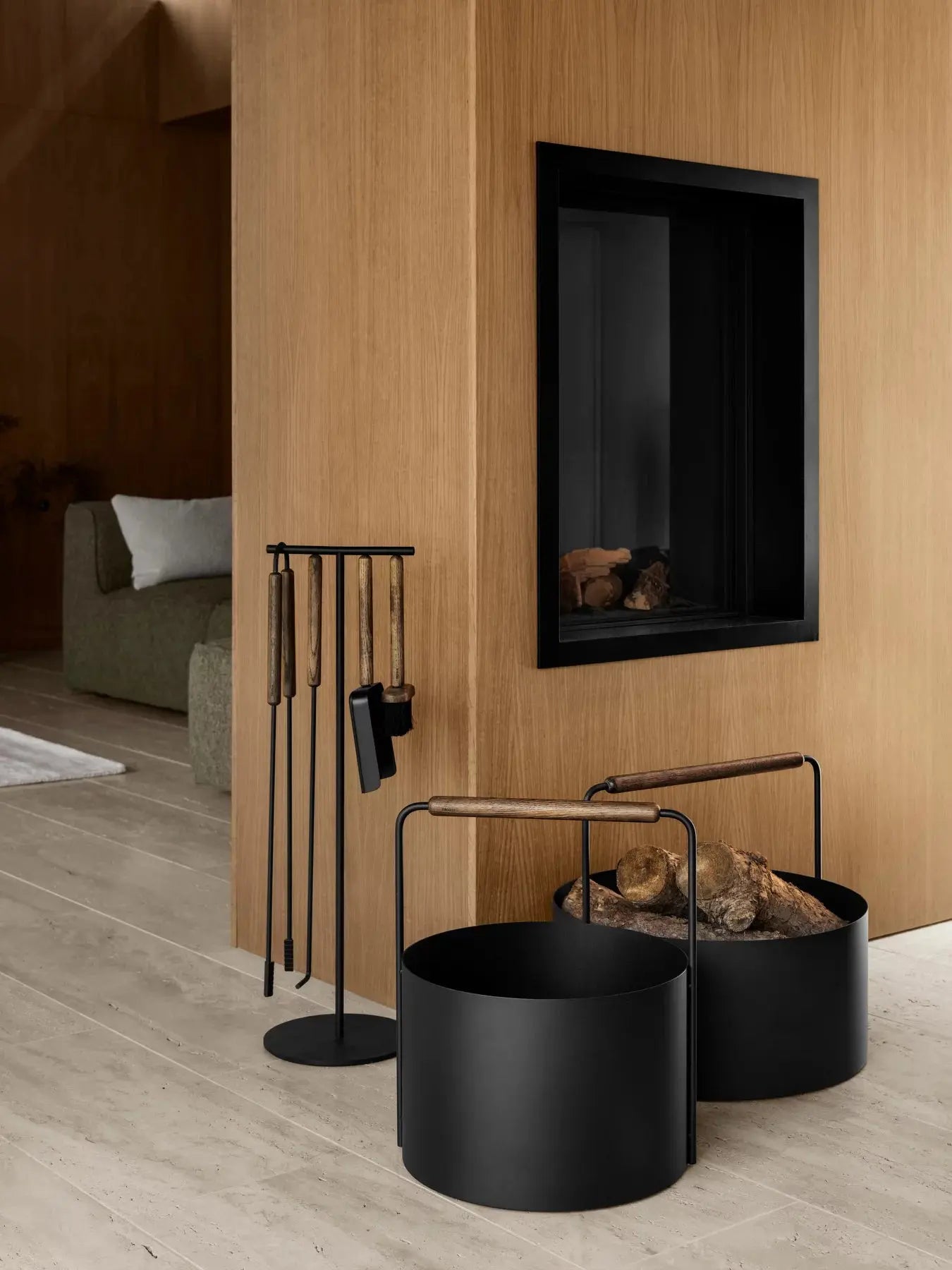 Blomus Ashi firewood basket L brown/black