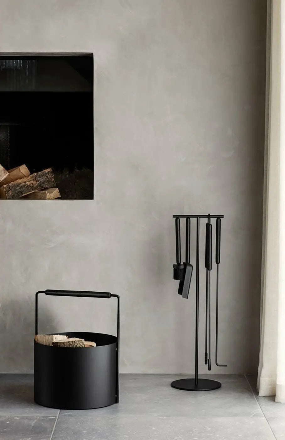 Blomus Ashi halkoteline musta/musta - Laatukaluste