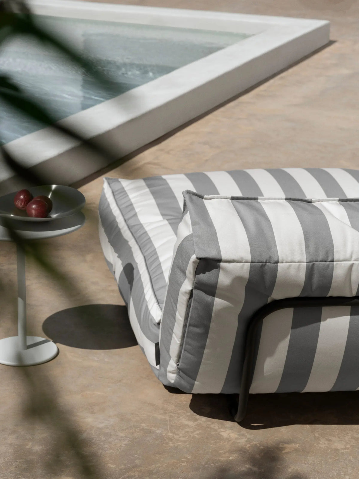 Blomus Stay Daybed iso harmaa/valkoinen Blomus