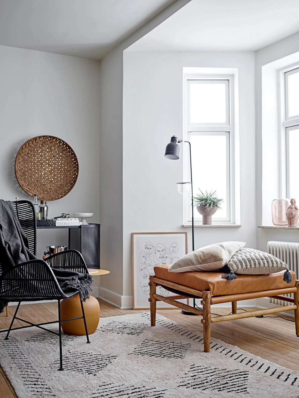 Bloomingville Ayah sivupöytä okra Bloomingville