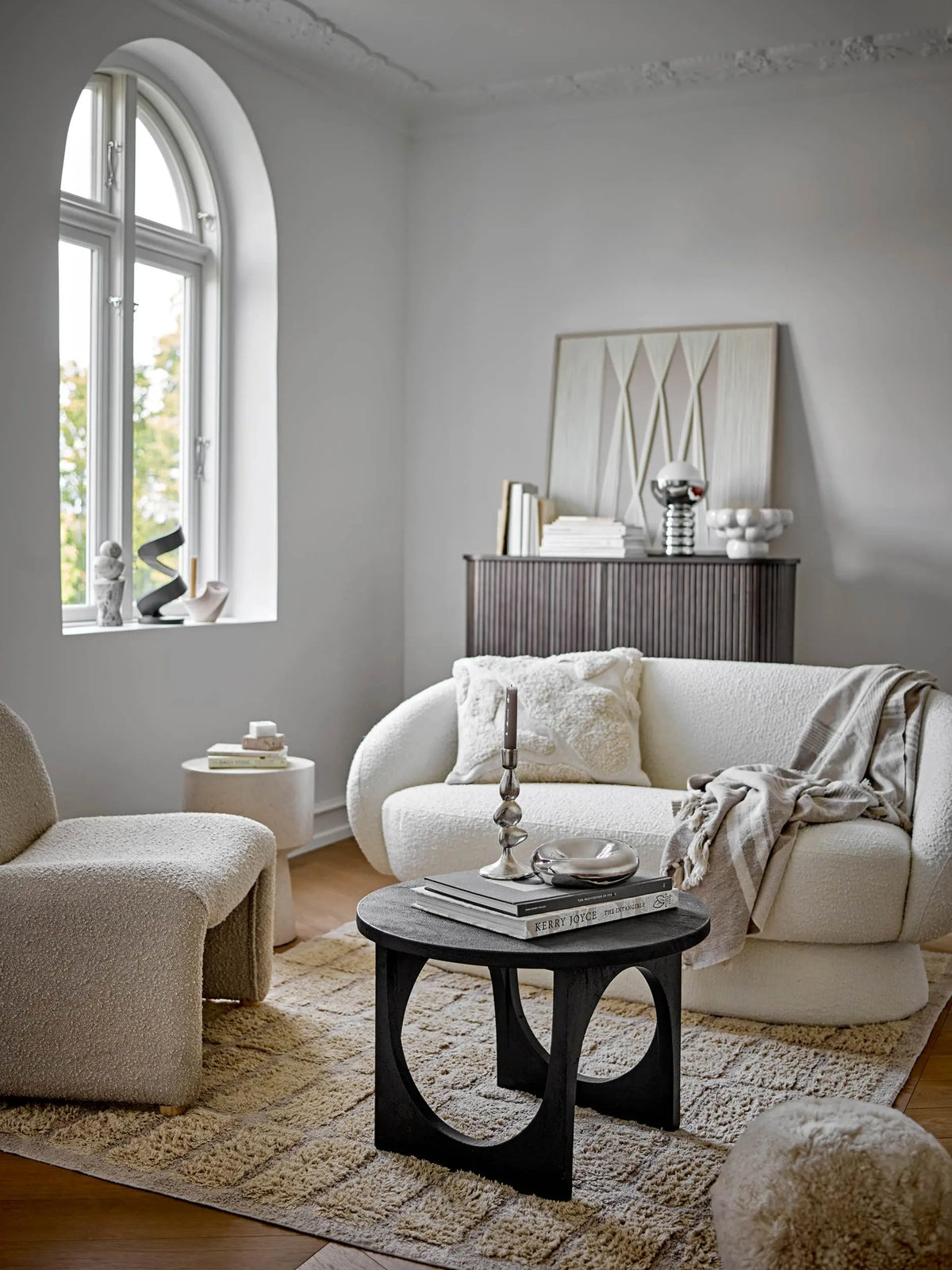 Bloomingville Neel lepotuoli valkoinen Bloomingville