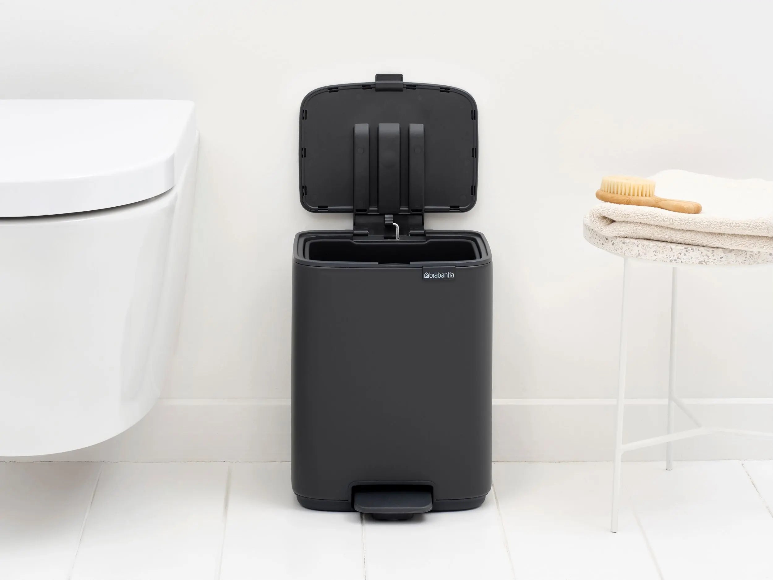 Brabantia Bo poljinroska-astia 12L mineraalinharmaa Brabantia