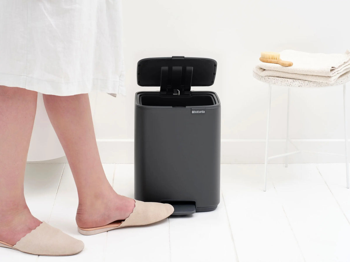 Brabantia Bo poljinroska-astia 12L mineraalinharmaa Brabantia