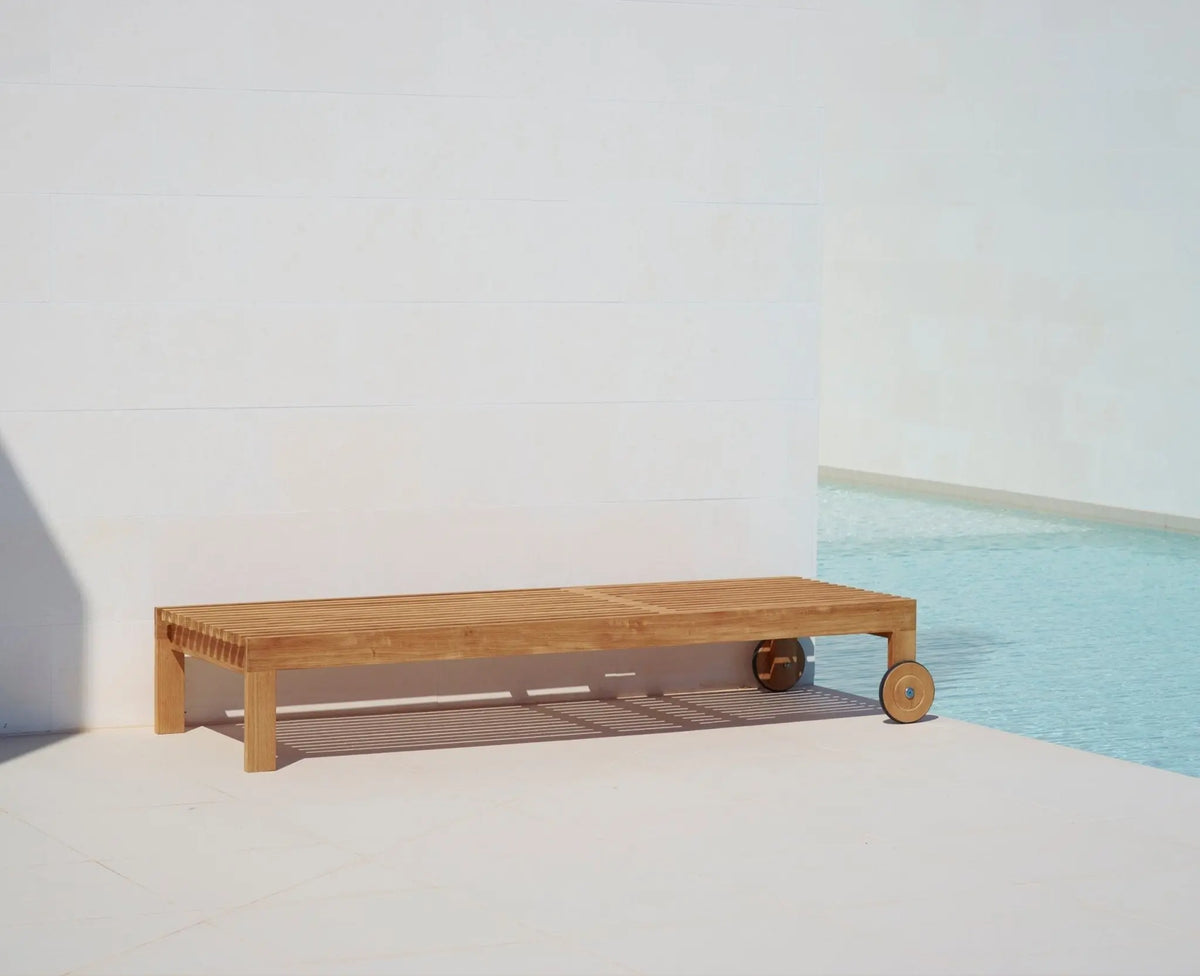 Cane-line Amaze aurinkotuoli tiikki - Laatukaluste