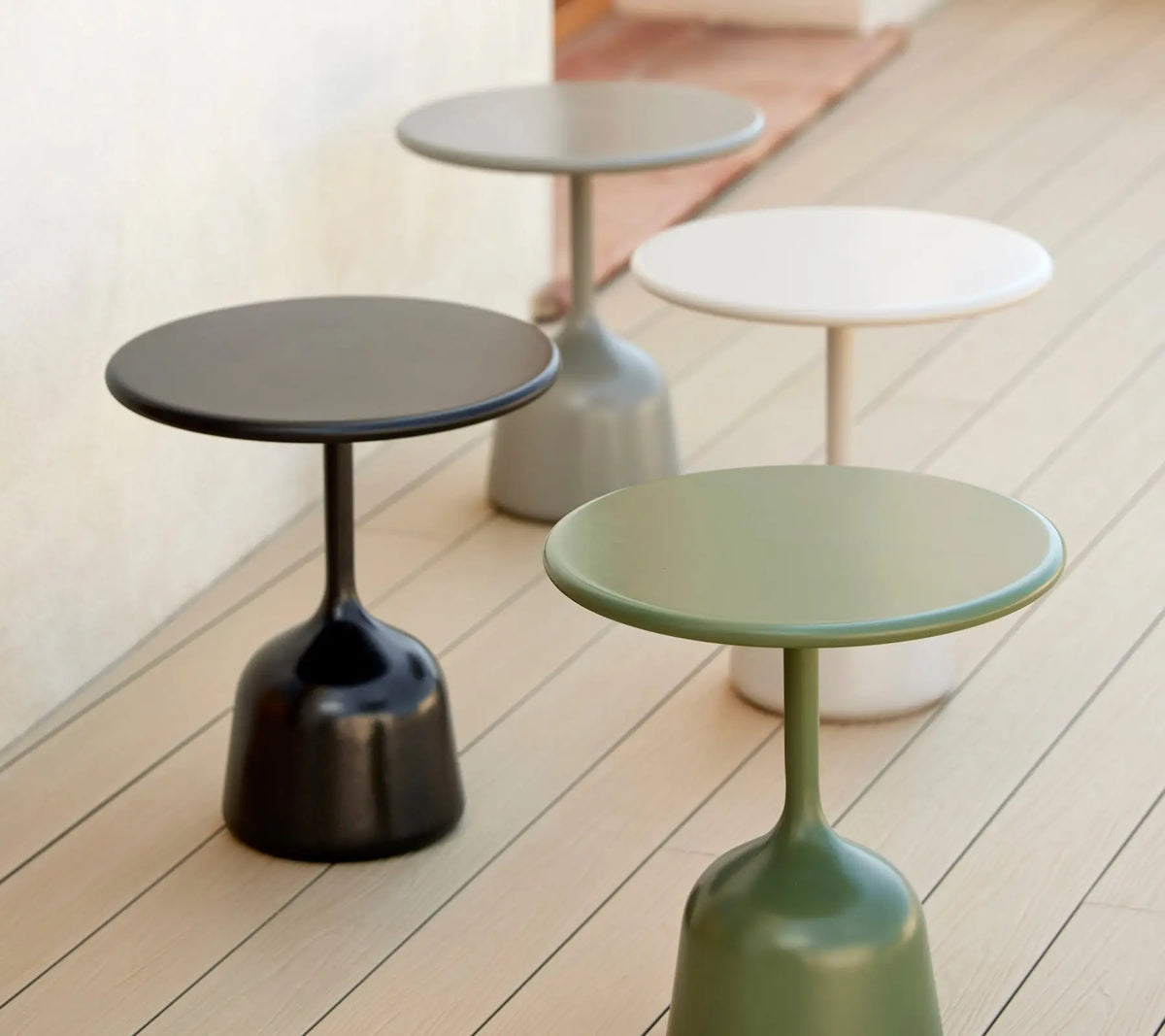 Cane-line Glaze sohvapöytä pieni taupe Cane-line