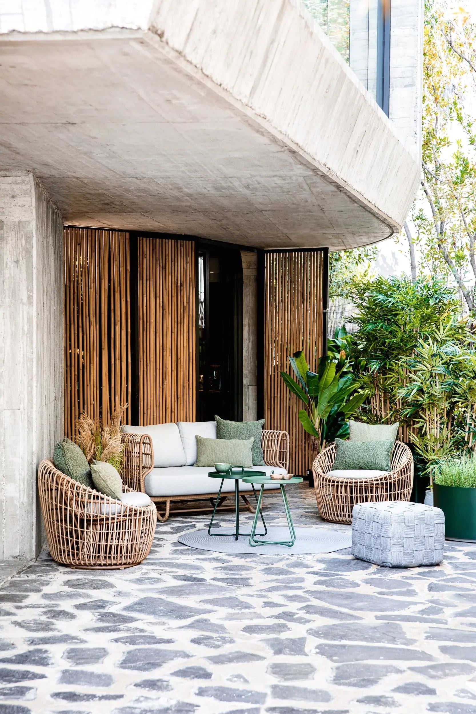 Cane-line Nest Round lepotuoli ruskea Cane-line