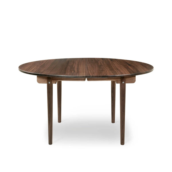 Carl Hansen & Søn CH337 pöytä 140x115 öljytty pähkinä Carl Hansen & Søn