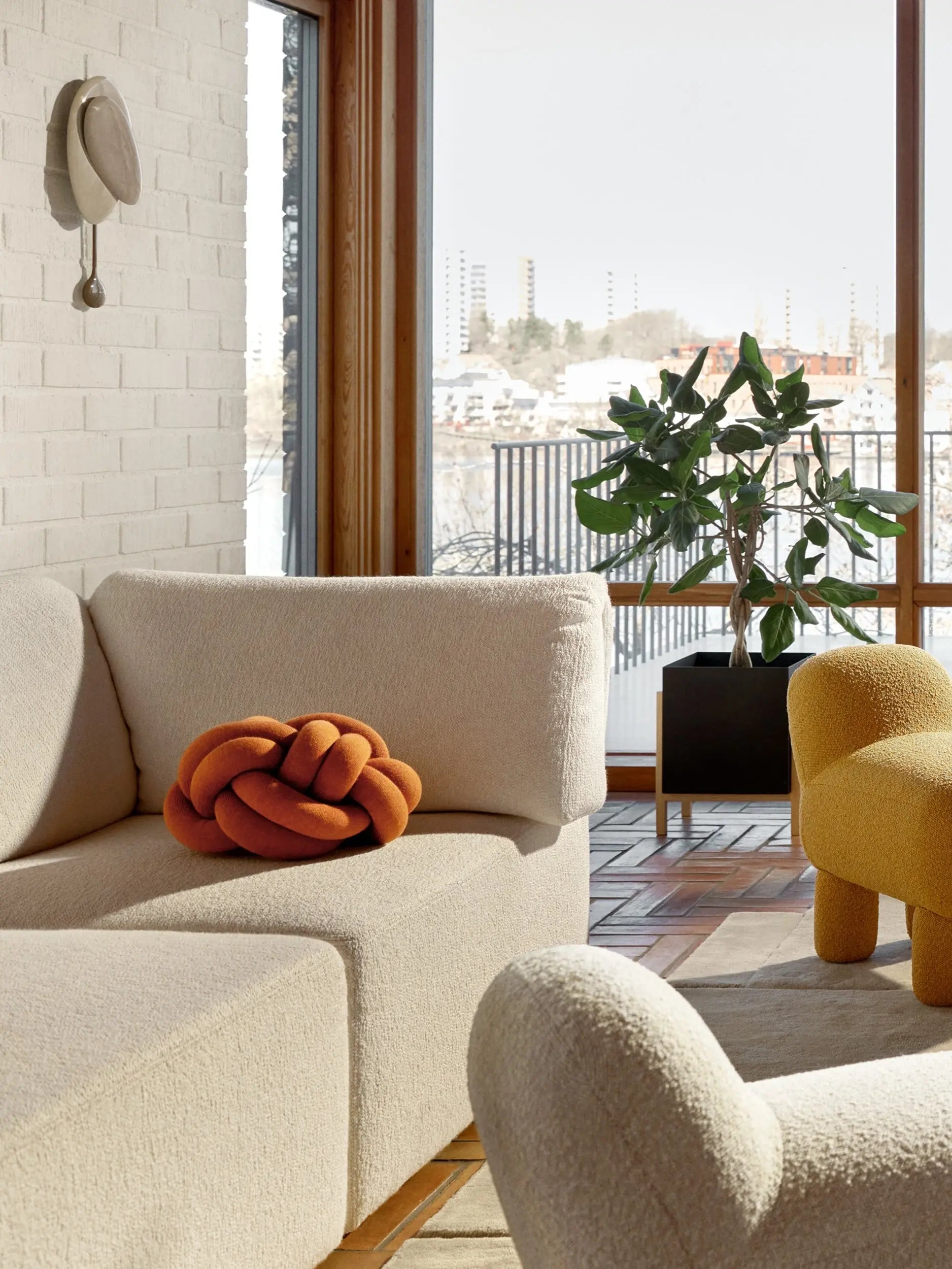 Design House Stockholm Knot tyyny okra Design House Stockholm