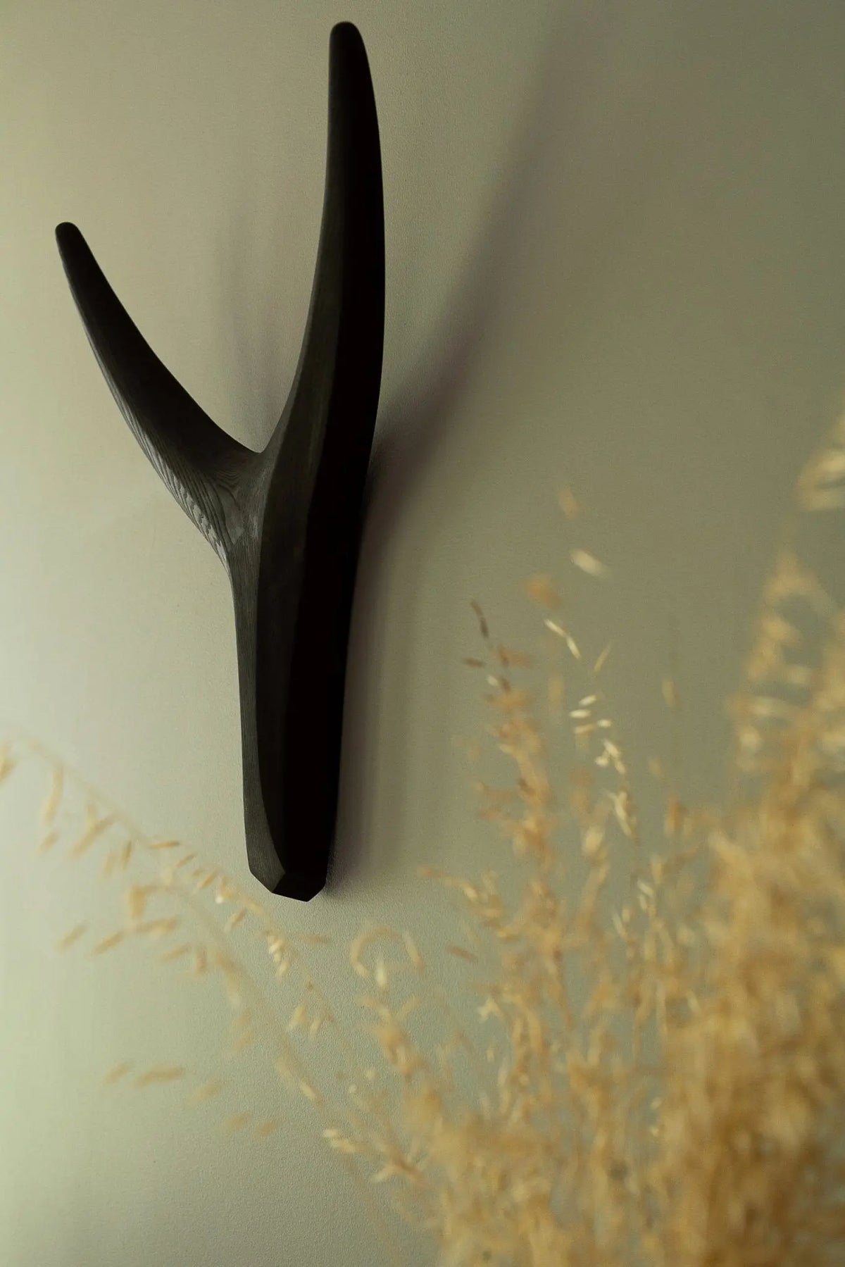 EKTA Living Nguni Head S seinäkoriste musta - Laatukaluste