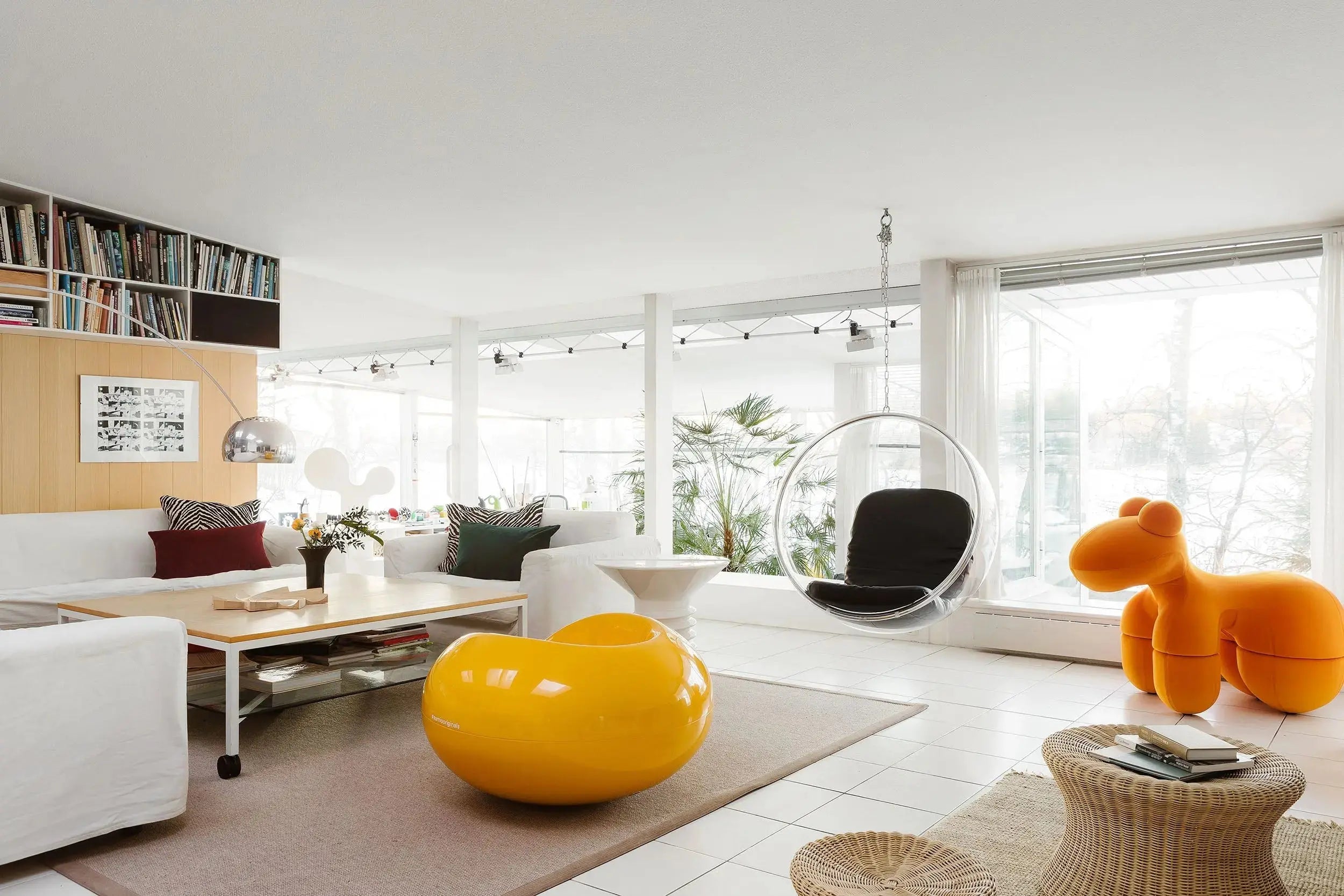 Eero Aarnio Originals Pastil chair yellow - Laatukaluste
