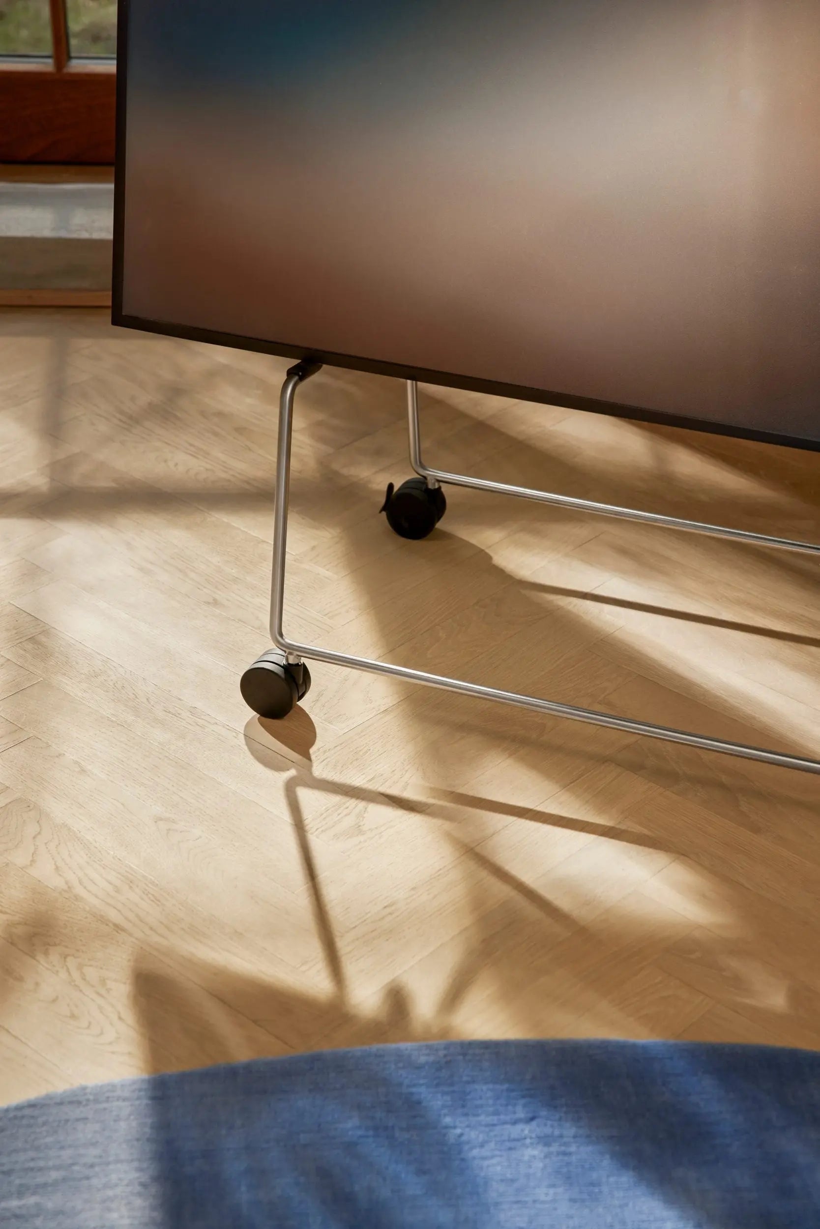 Eva Solo Carry TV-teline pyörillä teräs Eva Solo