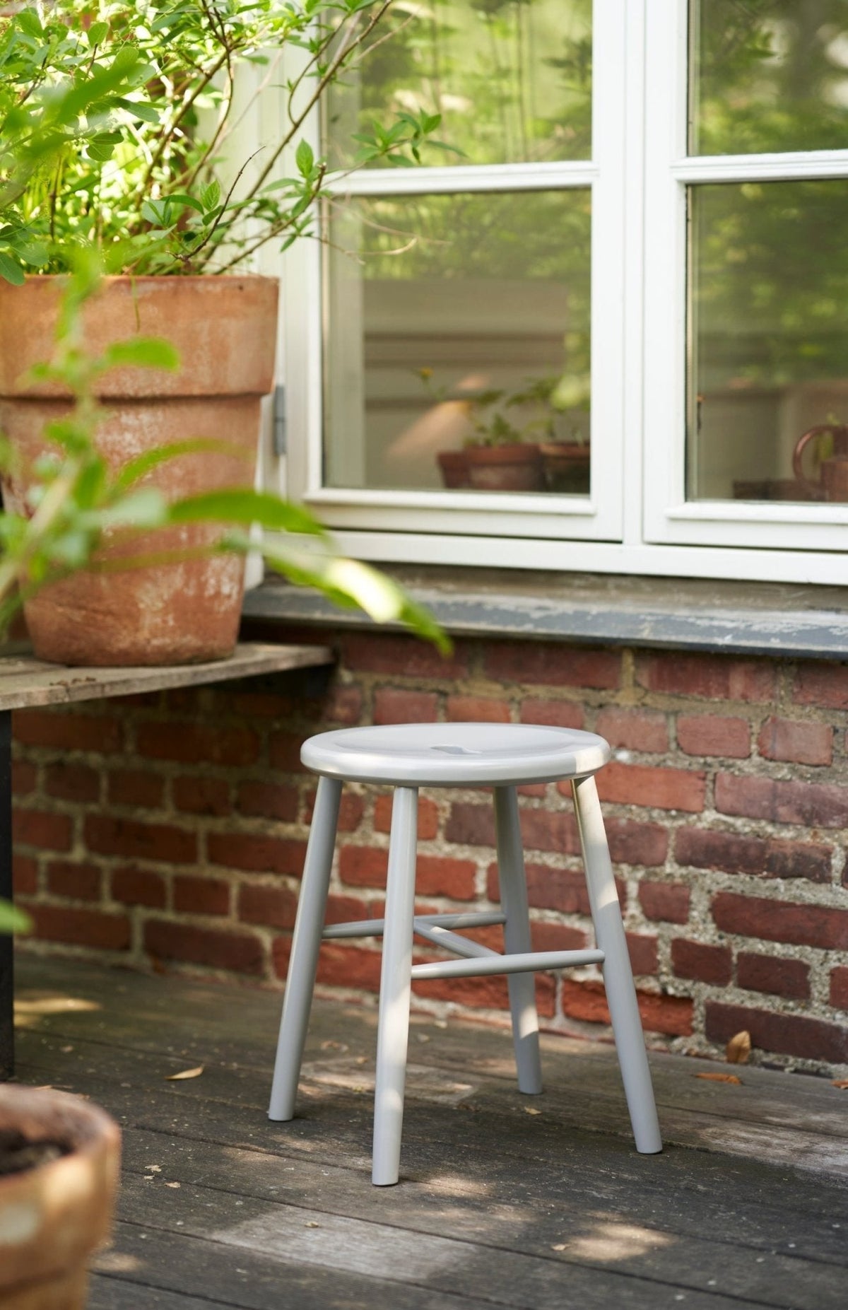 FDB Møbler J27 jakkara valkoinen - Laatukaluste