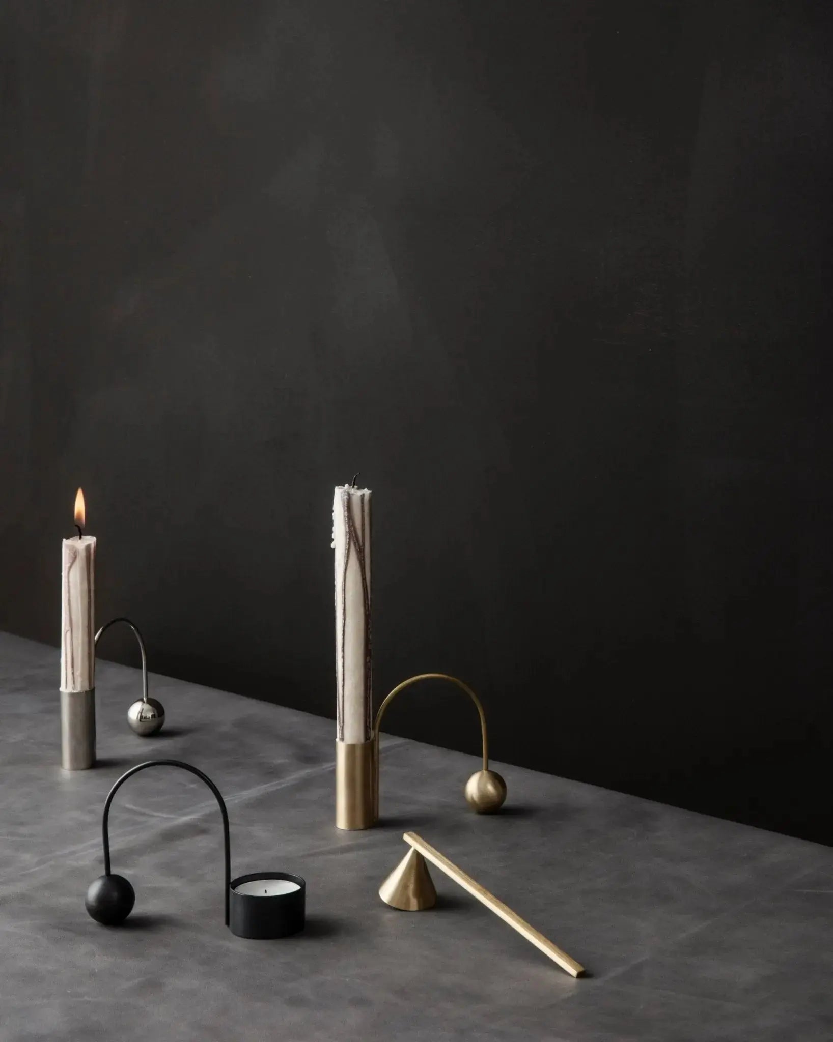 Ferm Living Balance kynttilänjalka kromi - Laatukaluste