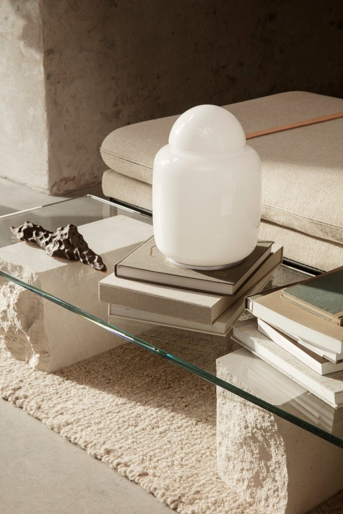 Ferm Living Bell pöytävalaisin - Laatukaluste