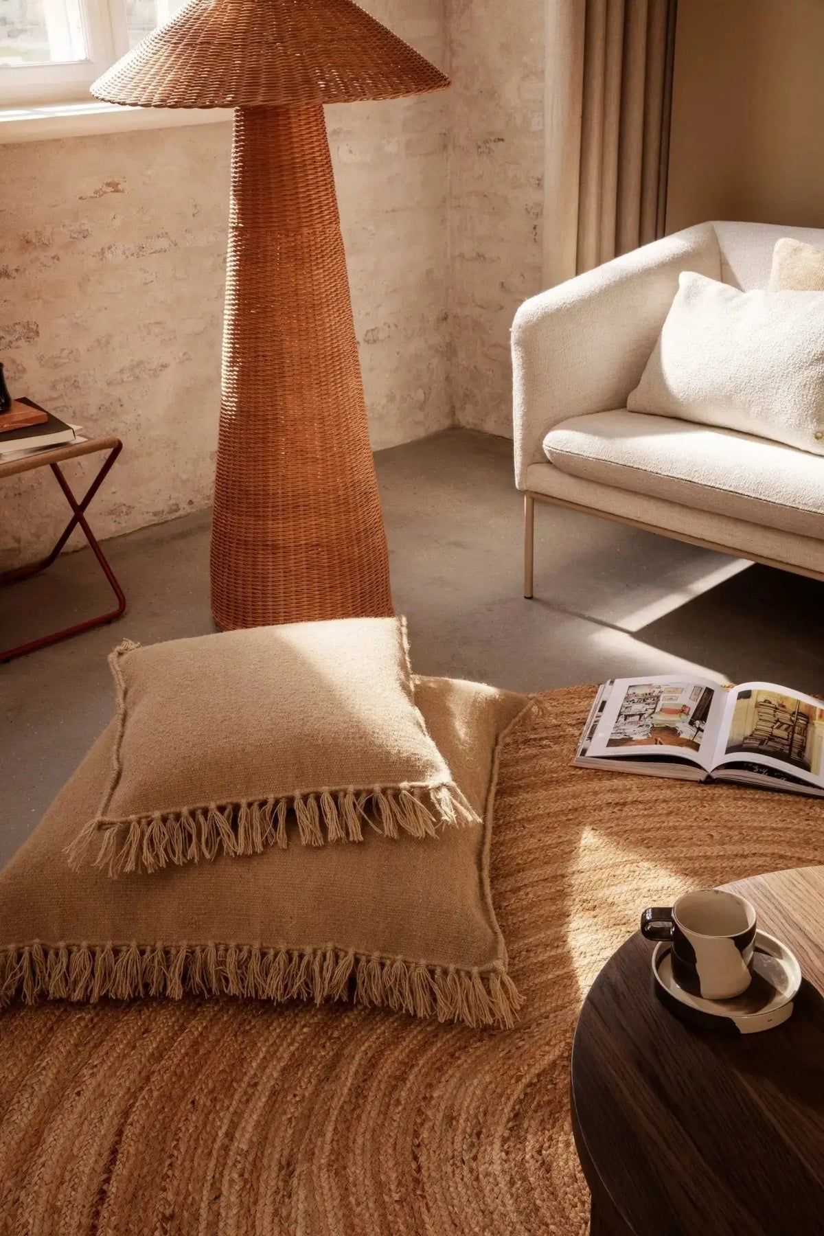 Ferm Living Dou lattiavalaisin - Laatukaluste