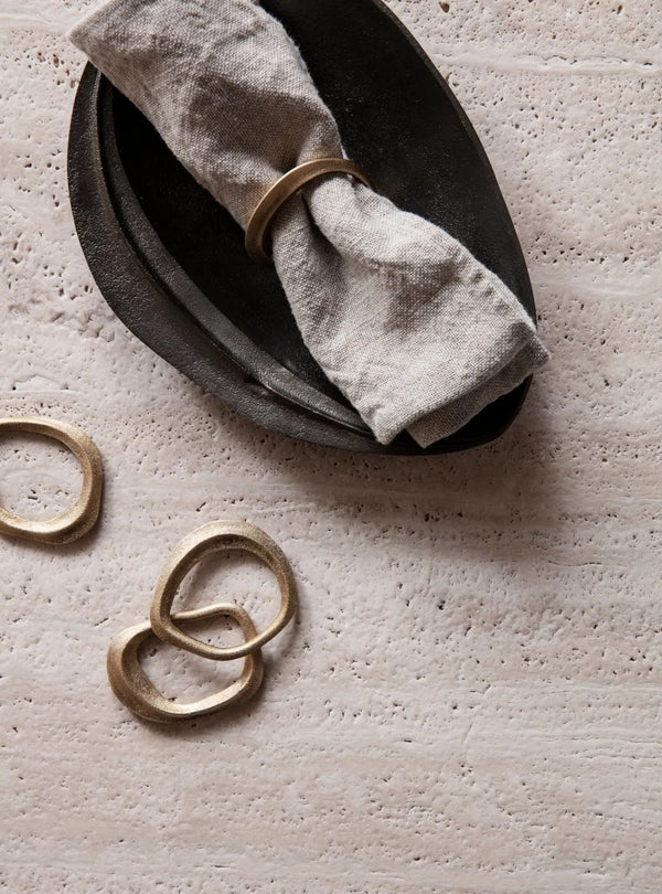 Ferm Living Flow servettirengas 4kpl messinki - Laatukaluste