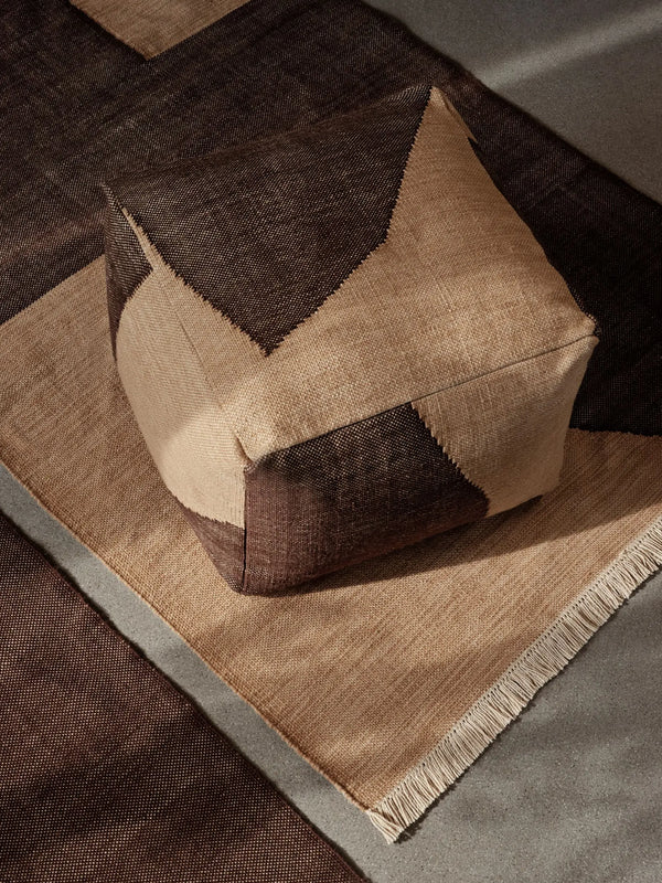 Ferm Living Forene Square rahi suklaa Ferm Living