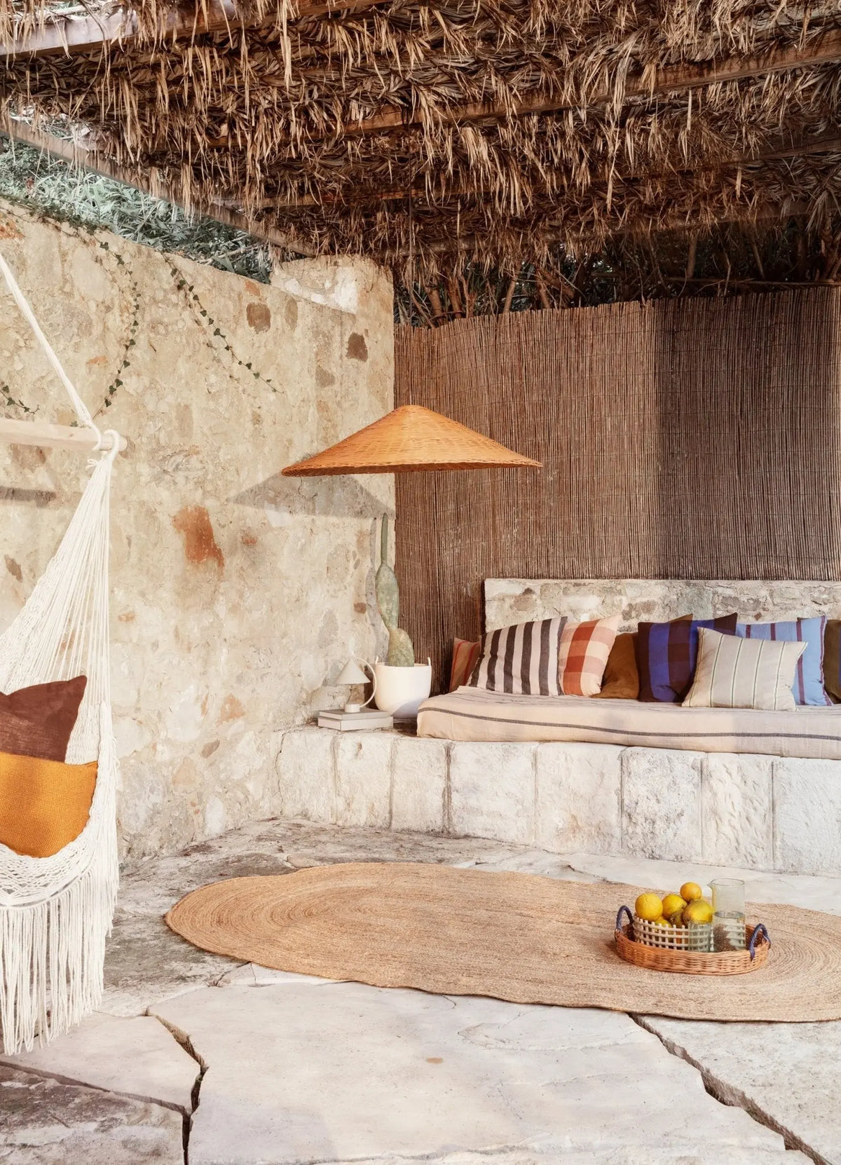 Ferm Living Grand tyynynpäällinen vaaleansininen/burgundi - Laatukaluste