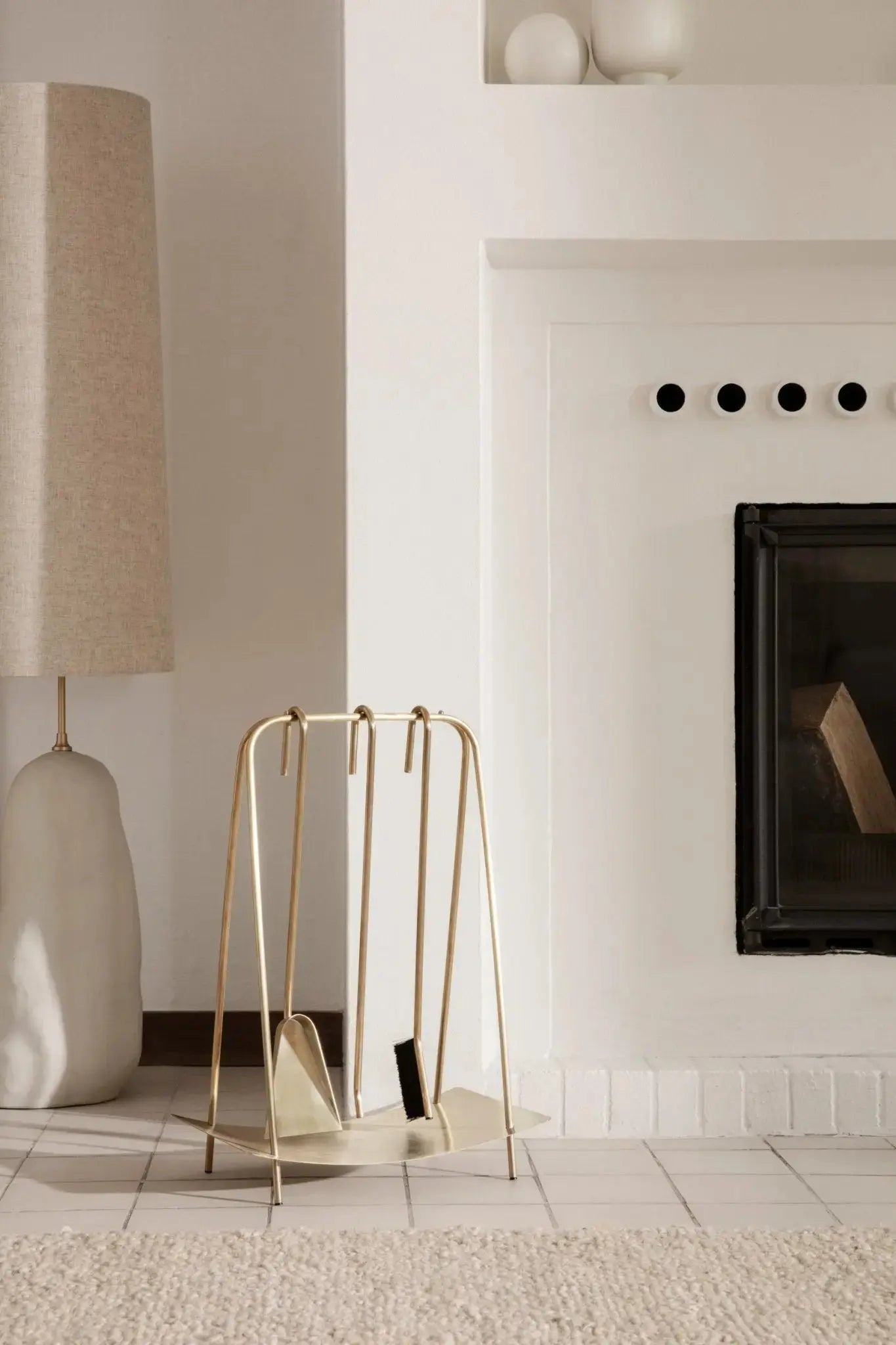 Ferm Living Hebe jalka L valkoinen - Laatukaluste