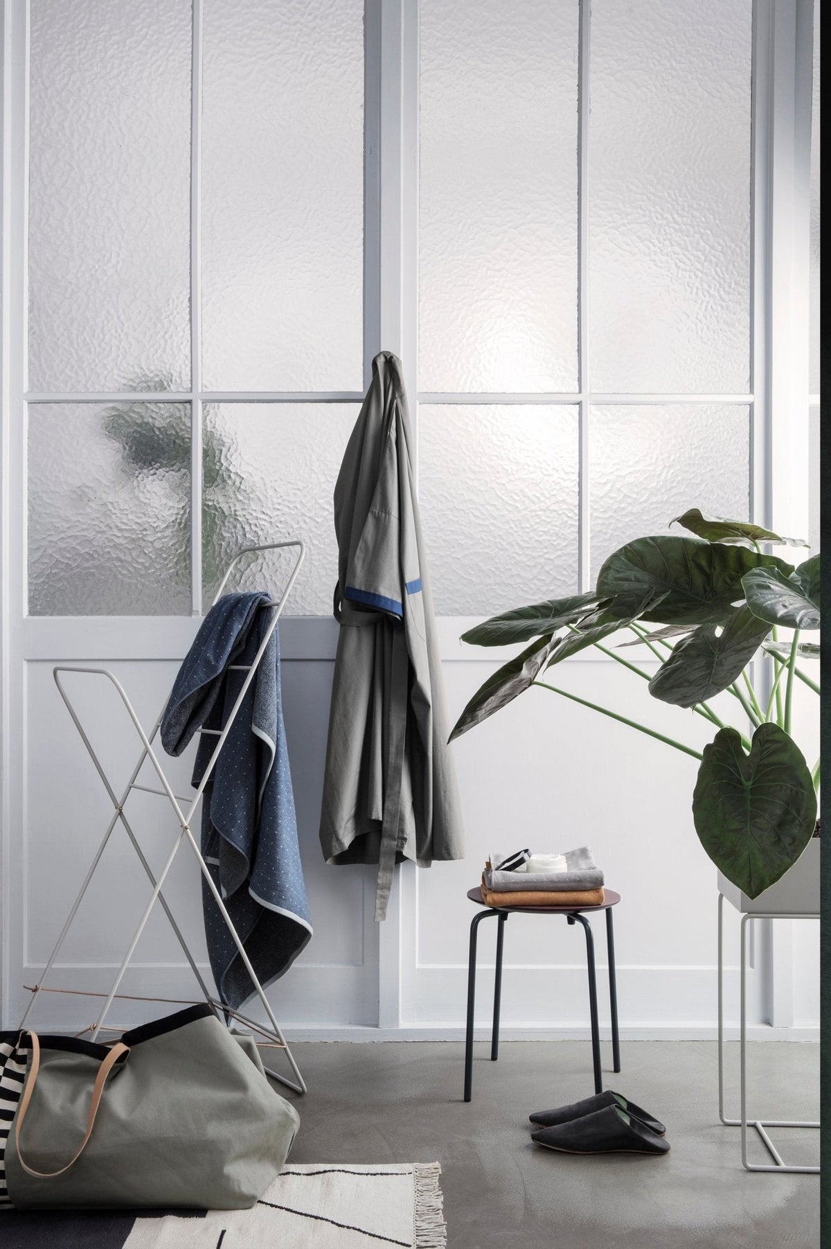 Ferm Living Herman jakkara musta - Laatukaluste