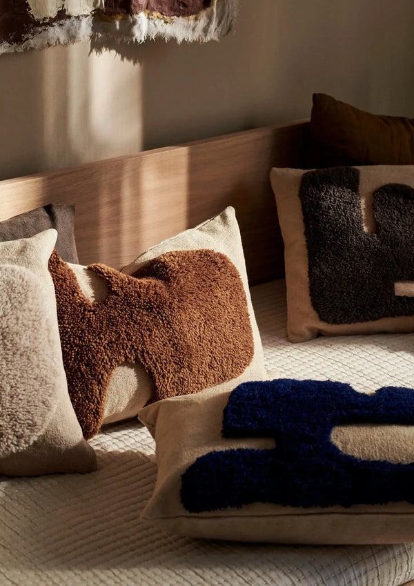 Ferm Living Lay tyyny 60x40 hiekka/ruskea - Laatukaluste