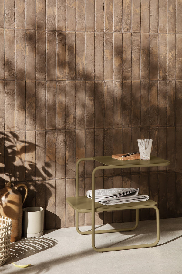 Ferm Living Level sivupöytä oliivinvihreä - Laatukaluste