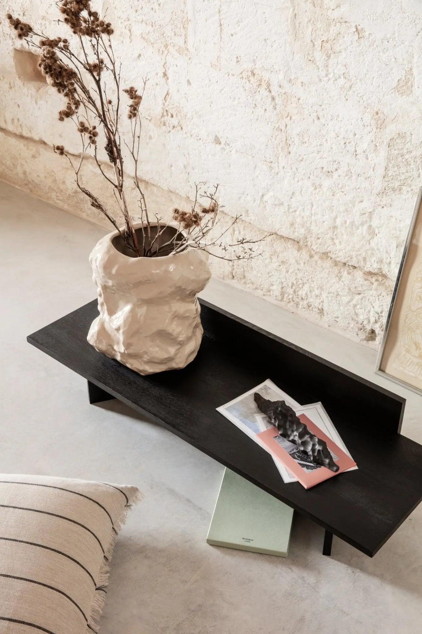 Ferm Living Oblique penkki musta - Laatukaluste