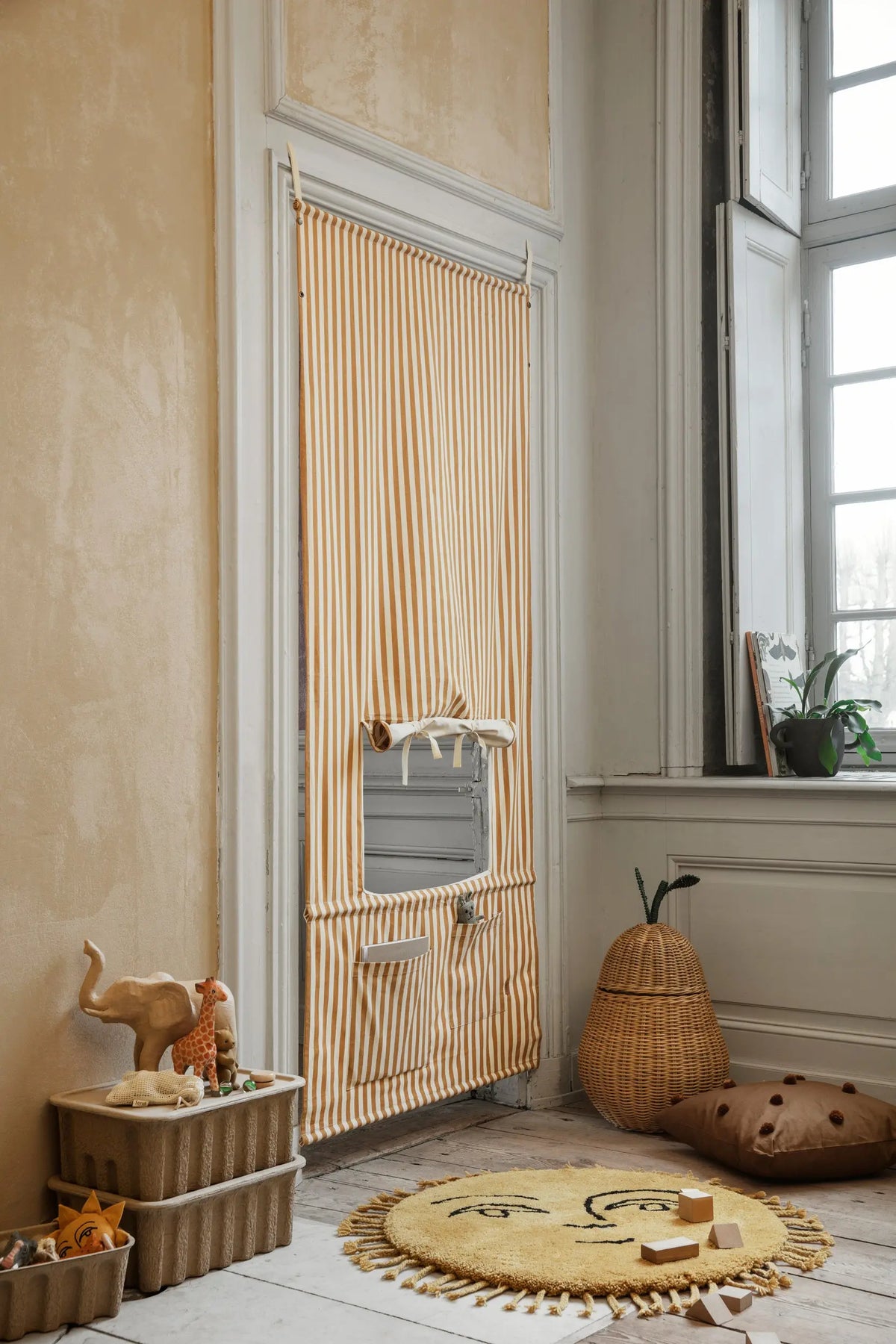 Ferm Living Pear punottu kori iso Ferm Living