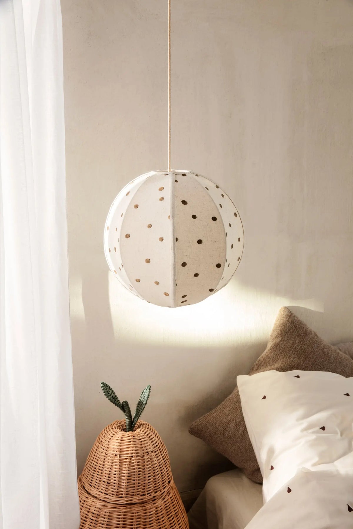 Ferm Living Pear punottu kori iso Ferm Living