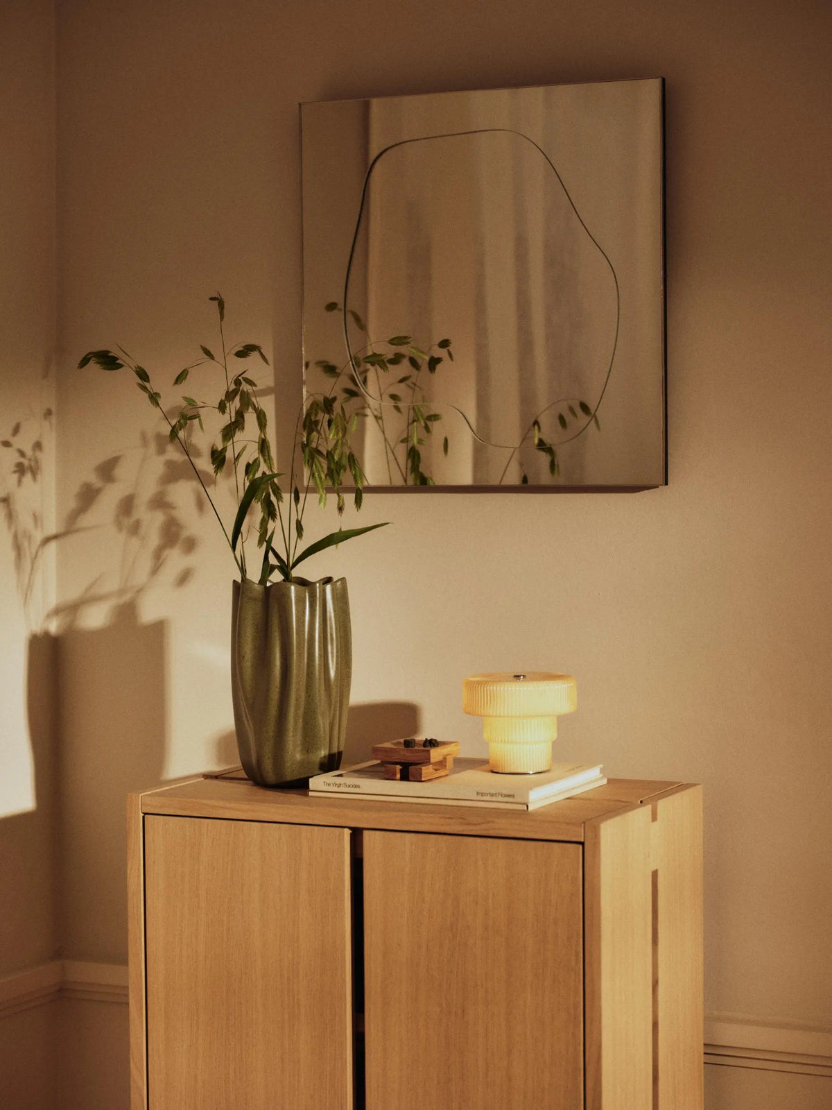 Ferm Living Ripple Portable pieni pöytävalaisin kaura Ferm Living