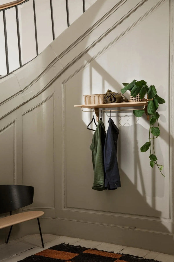 Ferm Living Sector naulakko tammi/messinki - Laatukaluste