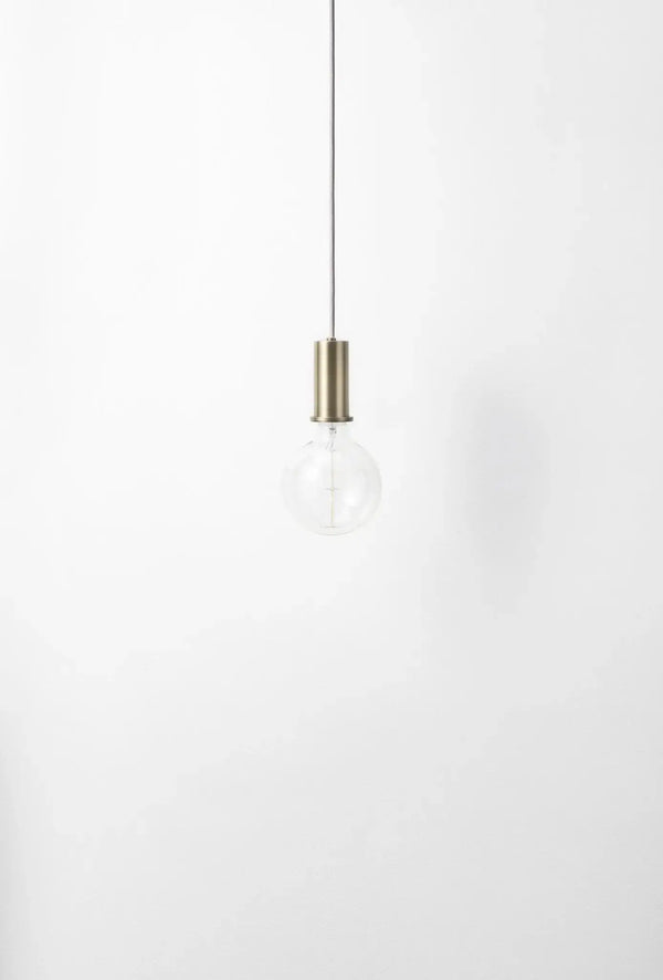 Ferm Living Socket Pendant Low messinki - Laatukaluste