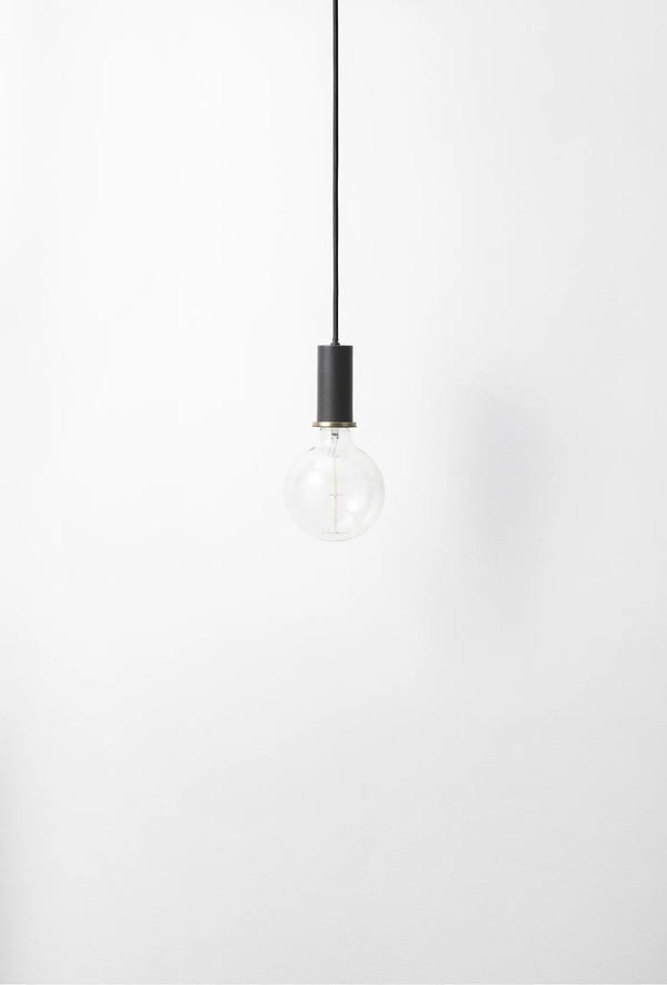 Ferm Living Socket Pendant Low musta - Laatukaluste